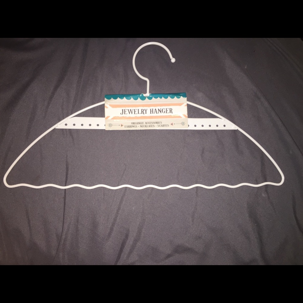 Jewelery hanger NWT